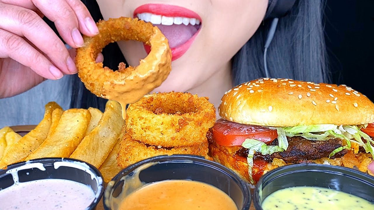 ASMR FRIED ONION RINGS, CHEESEBURGER & FRENCH FRIES (MOUTH Eating Sounds) *NO TALKING* | ASMR Phan