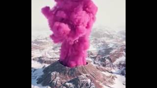 Розовое извержение вулкана