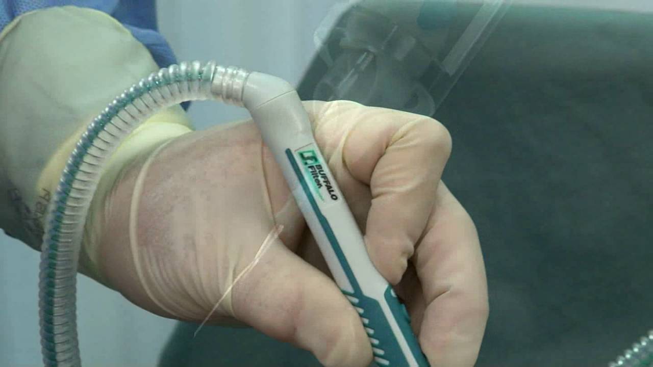 Buffalo Filter's PlumePen® Elite Surgical Smoke Evacuation Pencil YouTube