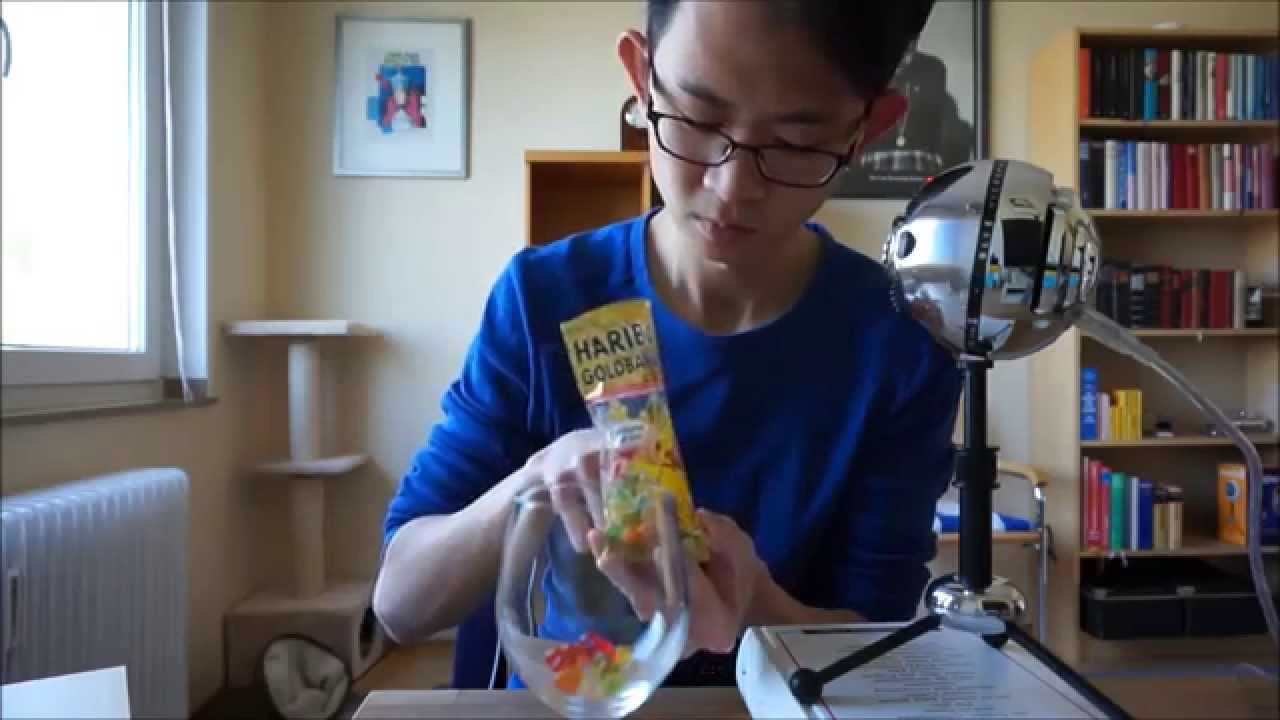 ASMR - Haribo Gummy Bear - Show and Tell