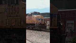 UP MFWWT rolls through Wichita with an SD40N duo