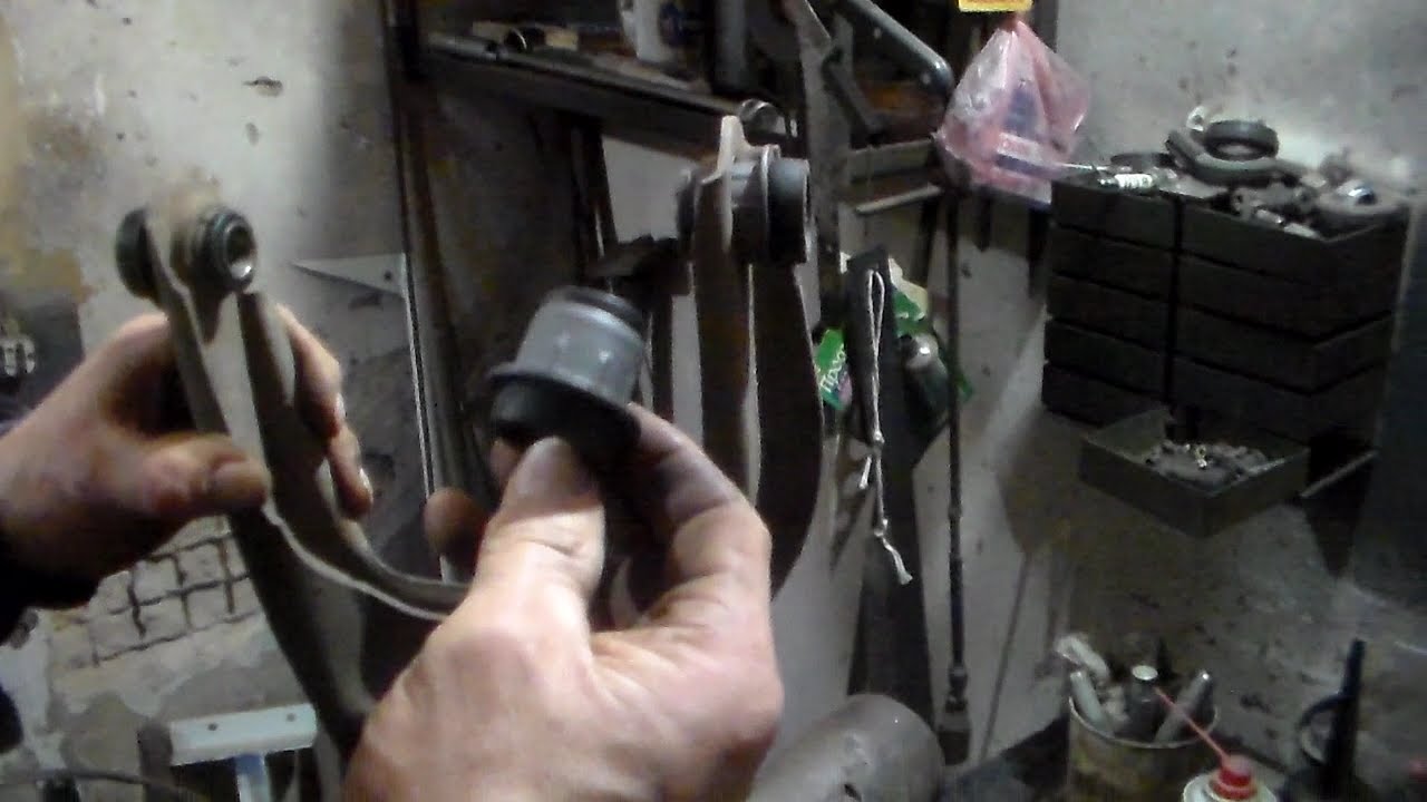 Замена верхних сайлентблоков ваз классика . - YouTube