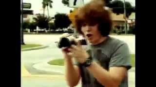QUEBRANDO REGRAS - Never Back Down mp4