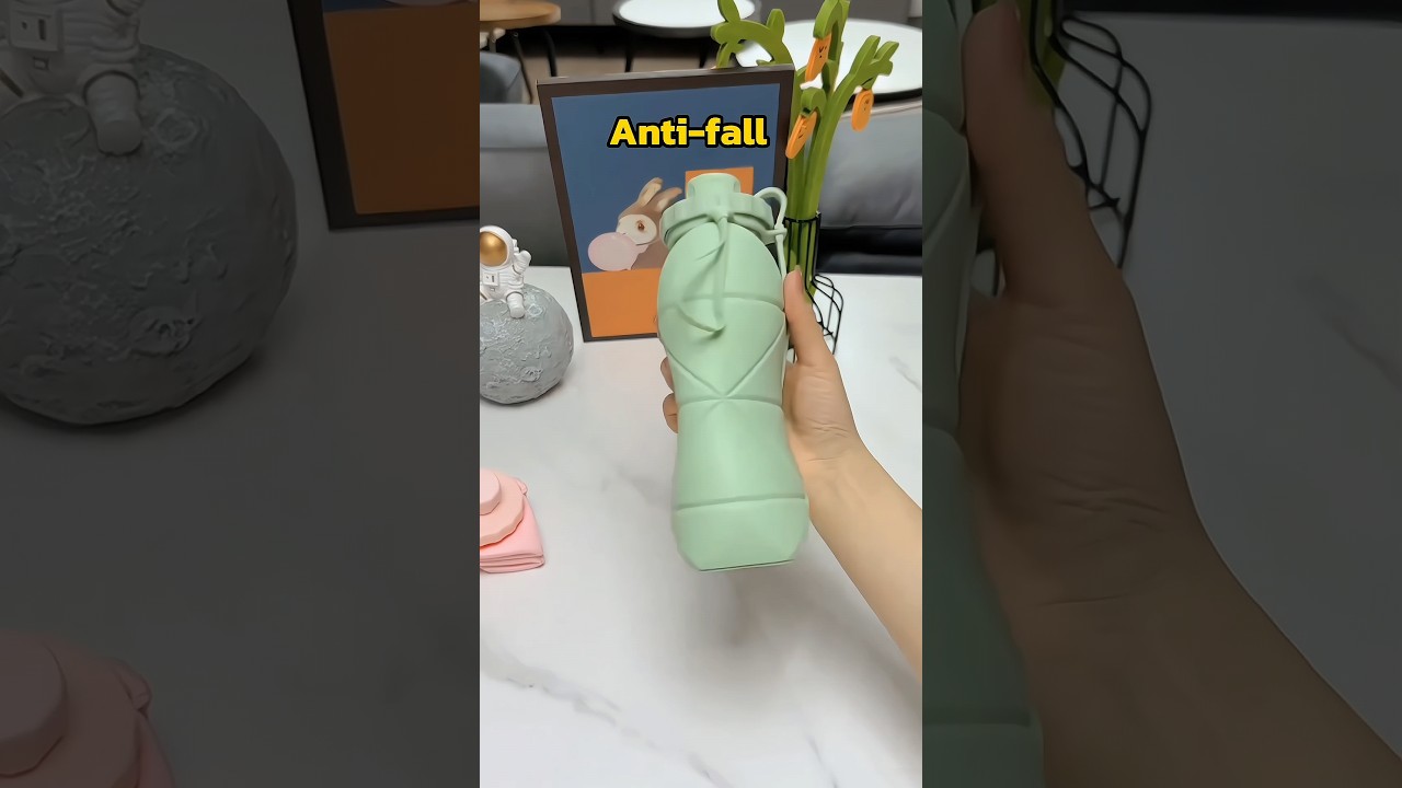 Portable and Collapsible Water Bottles 