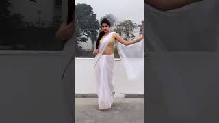 Monika Mishra Vlogs Dancing Video New