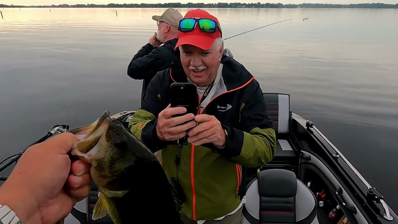 Fox Lake Bass Fishing with a Wacky Worm