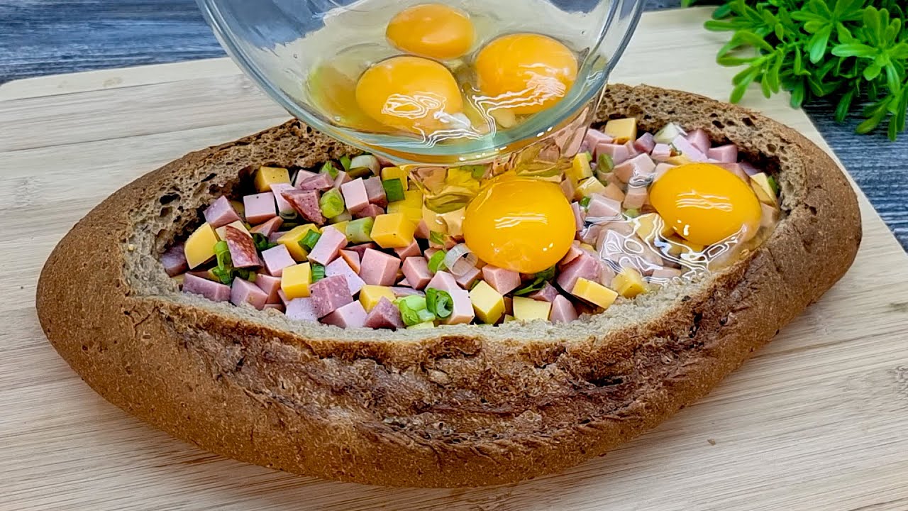 Gießen Sie einfach das Ei auf die Brot und das Ergebnis wird erstaunlich sein! Du wirst es mögen