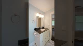 840 S Humphrey Ave, Oak Park, IL 60304