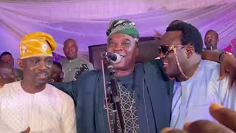 SAHEED OSUPA COLLECTS MIC FROM WASIU AYINDE WITH PASUMA AT ALAWIYE 50TH BIRTHDAY CELEBRATION