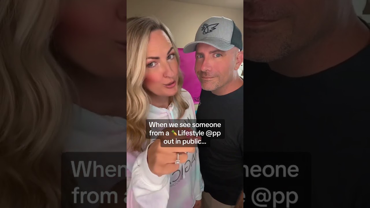 Увидеть знакомого человека в приложении о стиле жизни свингеров 