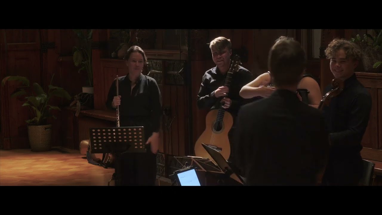 Otto Nuoranne: MMM (Myynnissä myös muualla) performed by HISS Quartet