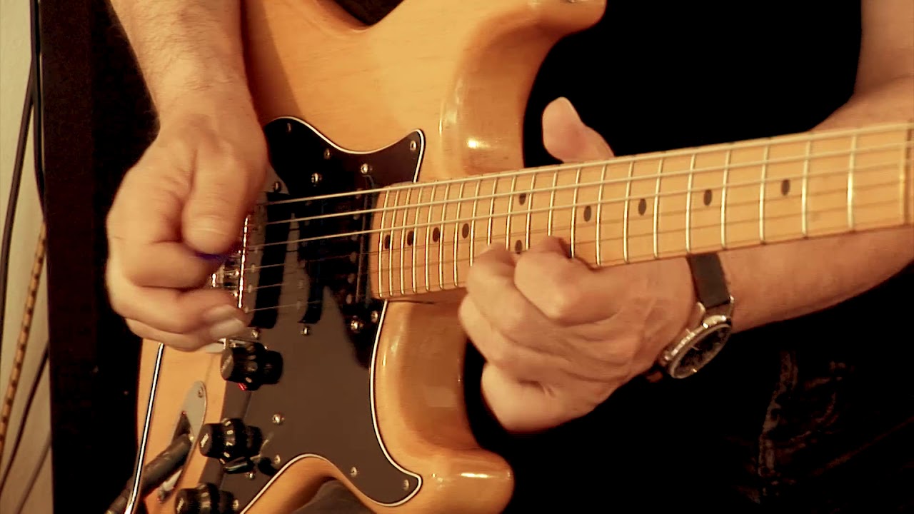 1977 Fender Stratocaster, natural Part1