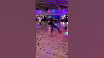 Awesome skate moves! #rollerskating #jamskate #rollerskate #skate #jamskating #shorts #dance