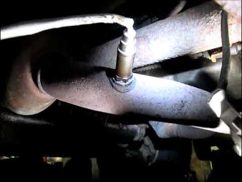 Oxygen sensor replacement 2007 Chevy Avalanche, Silverado, P0036 - YouTube