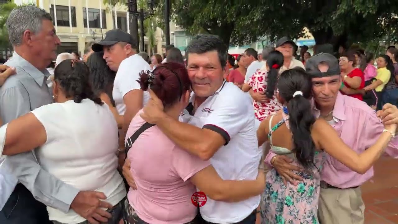Así la baila Fusión 4 en Ocaña Esta carranga sí se baila