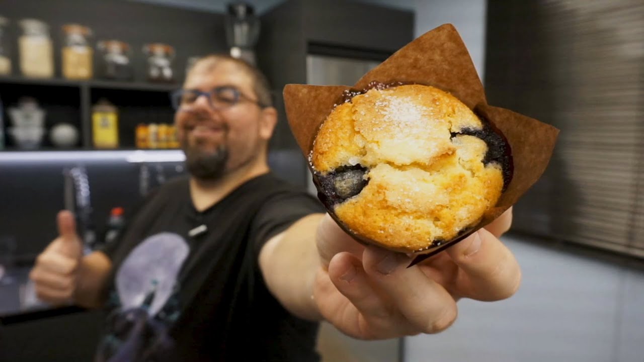 Los mejores MUFFINS de ARÁNDANOS (rellenos de MASCARPONE) ¡Alucinantes!