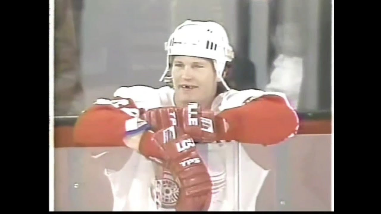 Red Wings - Blackhawks rough stuff 4/12/92