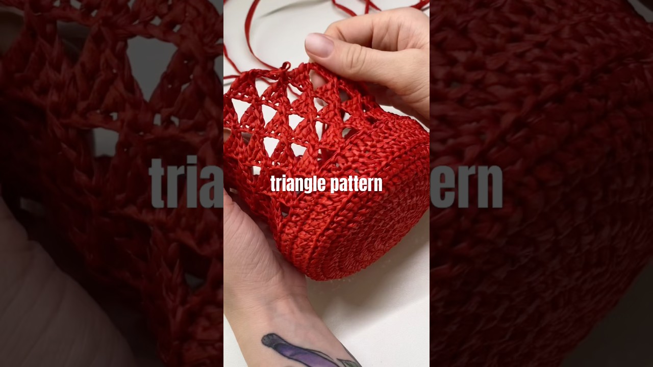 Triangle pattern ❤️ #crochet #crochetbag