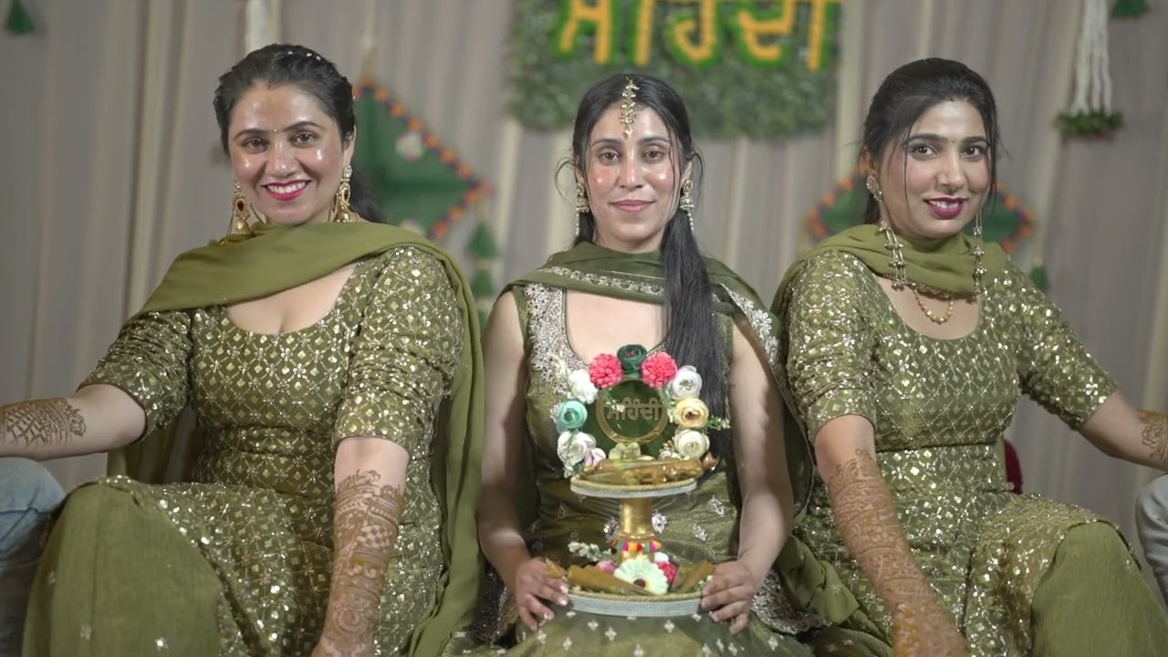 FAMILY SONG RAJU PHOTOGRAPHY KAUNKE CON-94630-52876