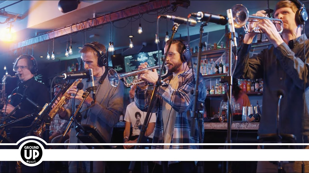 Смотреть «Snarky Puppy - Trinity (Extended Version) (Empire Central)» на YouTube