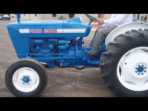 Video: ¿Cuántos caballos de fuerza tiene un tractor Ford 2000?