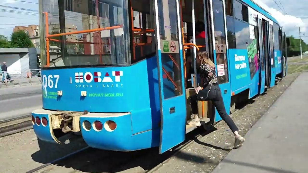 на трамвае 13 через центр Новосибирска