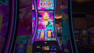 Gold Fish Feeding Time Deluxe Castle Slot Machine #casino #gambling #slots #bonus