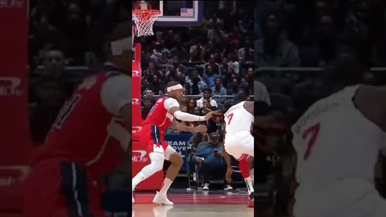 KD with a NASTY ankle breaker on Daniel Gafford 🥶 