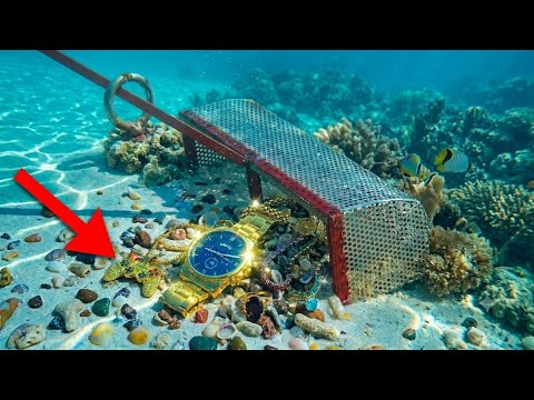 Secrets Hidden Underwater ! (Real Gold, Diamond & Gemstones Rings) 💍⁠ Beach Treasure Hunt 