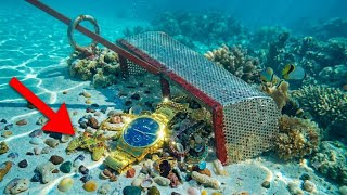 Secrets Hidden Underwater ! (Real Gold, Diamond & Gemstones Rings) 💍⁠ Beach Treasure Hunt 