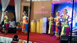 Parvathi R Nair & Lakshmi R Nair Dance Performance At Vmt Annamanada