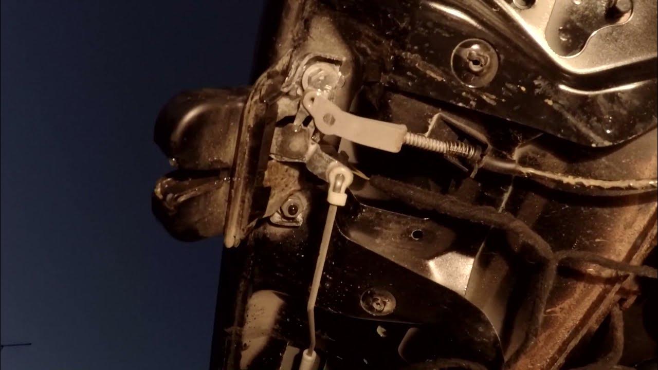 Audi A4 Boot Trunk Lock Fix (Skip to 025) YouTube