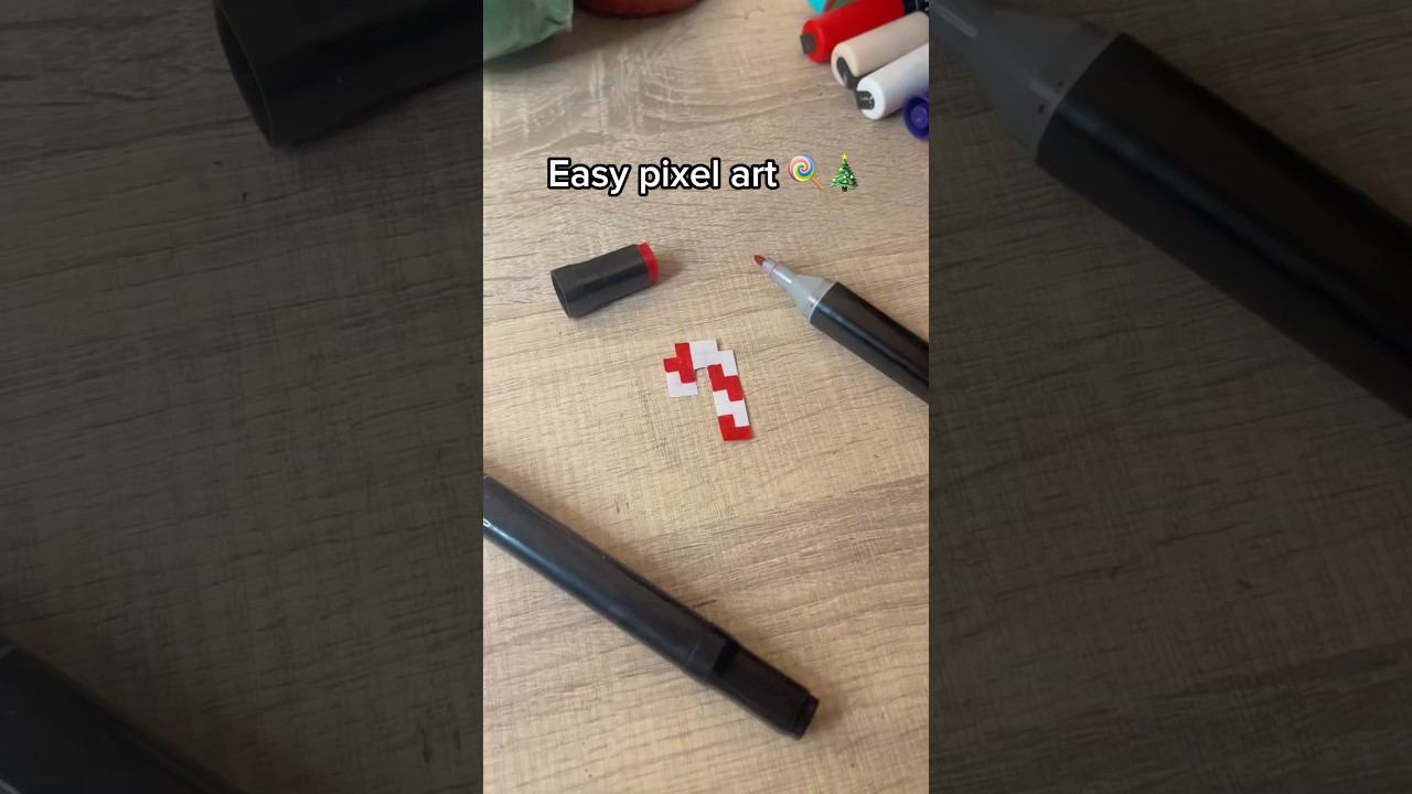 Easy pixel art idea 🍭🎄 