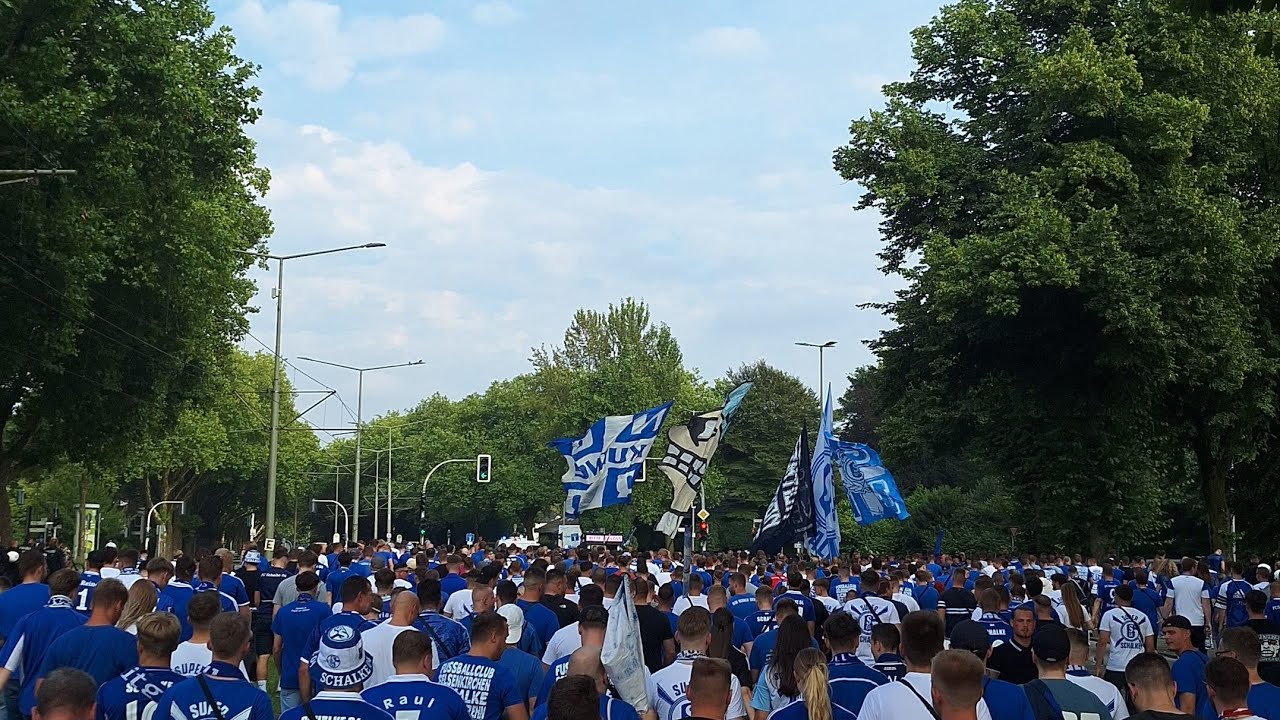Fanmarsch Schalke Braunschweig Saisonstart 2024/2025