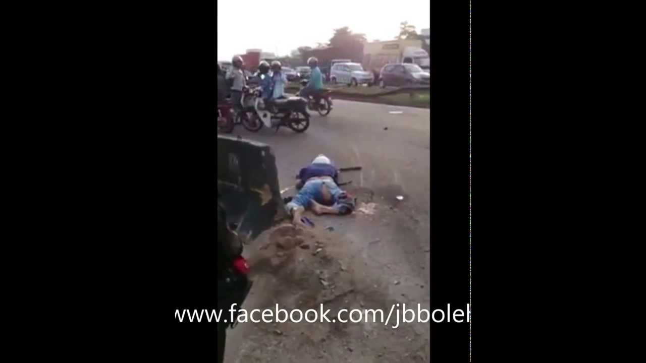 Accident at Pasir Gudang Highway Johor Bahru YouTube