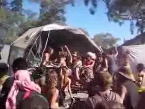 Ido Ophir — Kasey Taylor Playing "Shnorkel" @ Rainbow Serpent Australiia
