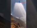 تدفق المياه الجوفية من باطن الأرض