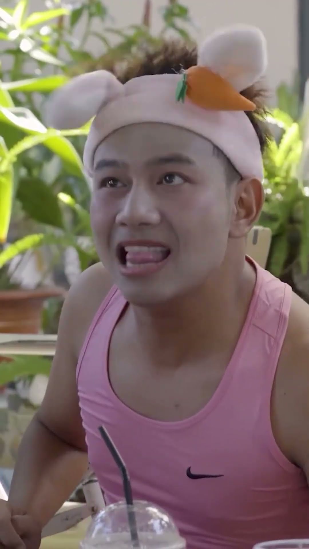 Nói chuyện nghe ngứa đuýt quá bạn :)) #comnguoi327 #celebkhuochuot #faptv