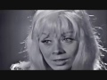 Capture de la vidéo Isabelle Aubret » On Ne Voit Pas Le Temps Passer (1968)
