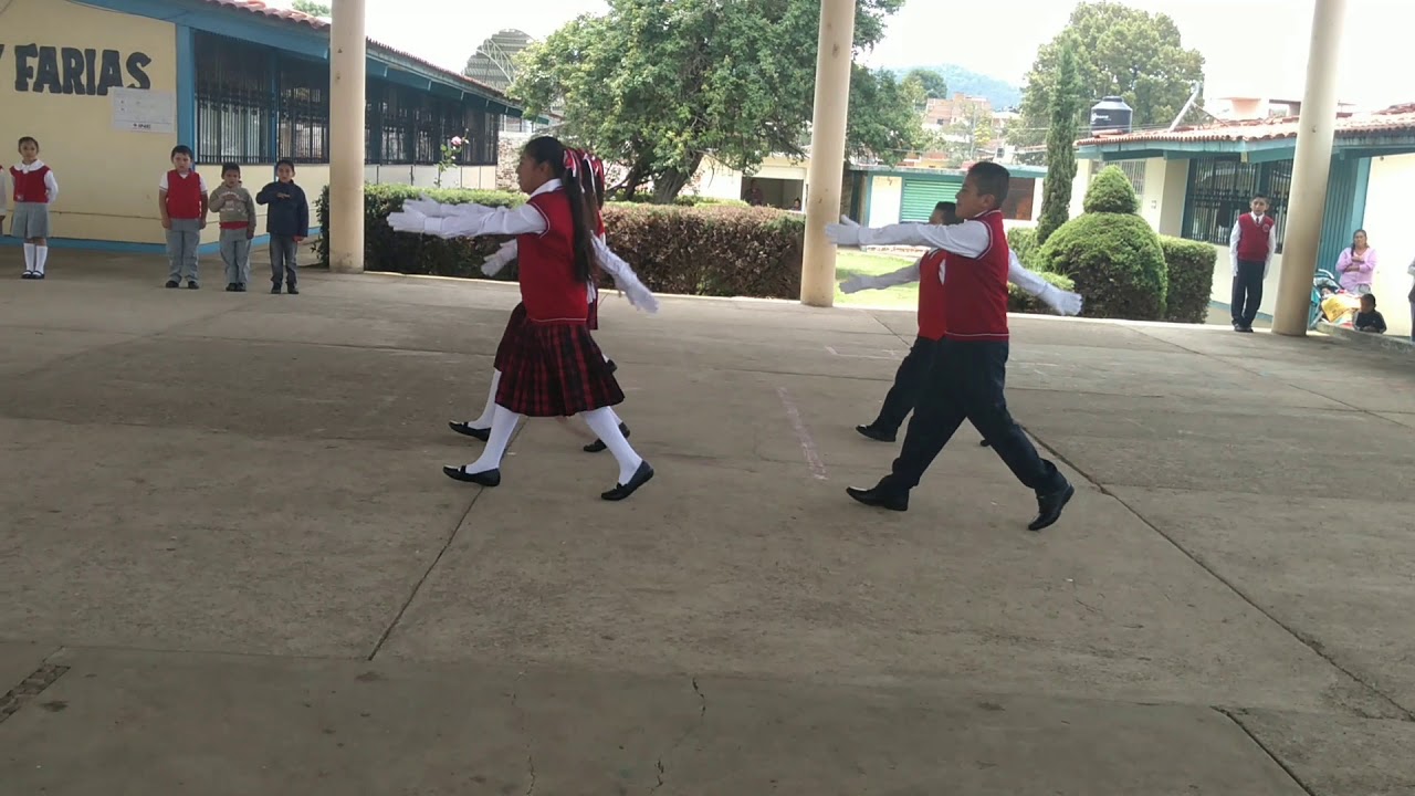 Entrega de bandera, escolta de 6to a 5to ciclo 2018-2019 primaria