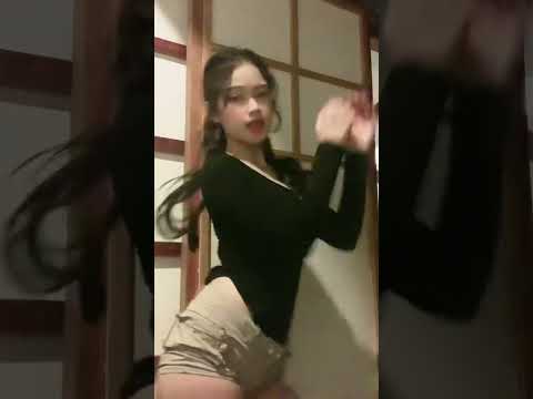 GOYANG TIKTOK HOT #shorts #goyangtiktok #hot #tiktokhot #goyangviral #viral #tiktok #cewekcantik