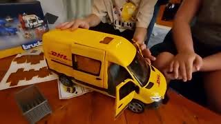Unboxing Bruder Dhl Van