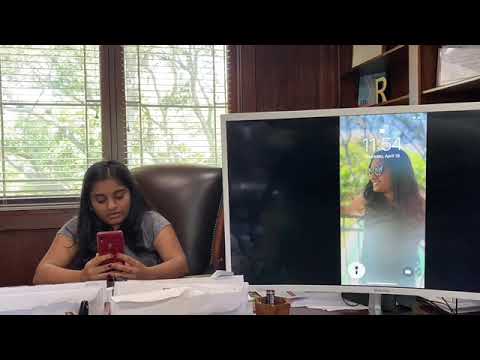 How to Use the Flashlight on iPhone - YouTube