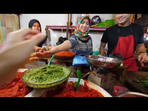 فيديو: 10 أطباق لتجربتها في سومطرة ، إندونيسيا