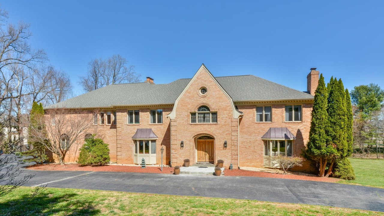 8815 Brickyard Rd Potomac, MD 20854 Home for Sale The Lahey Group