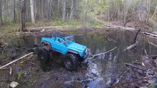 Swamp Struggle: SCX10’s Muddy Misadventure
