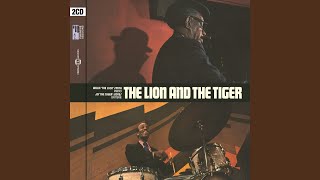 Famous Here Comes the Band Net Worth