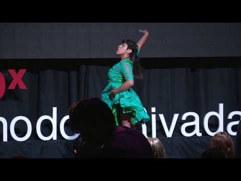 Danzas africanas | Rocío Florencia Cañizares | TEDxComodoroRivadavia