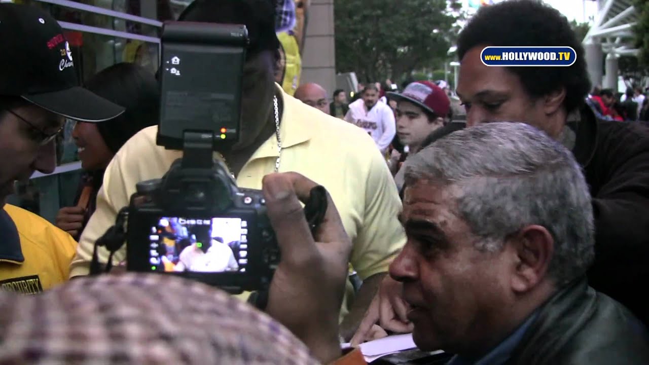 Michael Clarke Duncan Is Big Fan Hit At Lakers Game