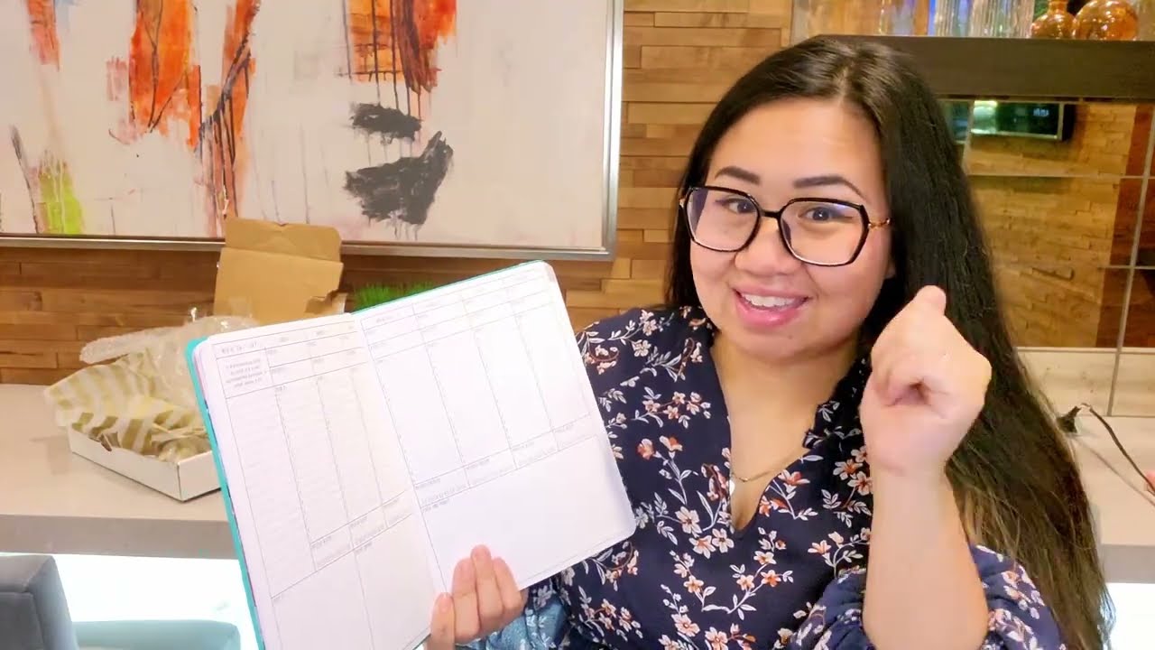 2023 The Prayerful Planner: Unboxing and First Impressions